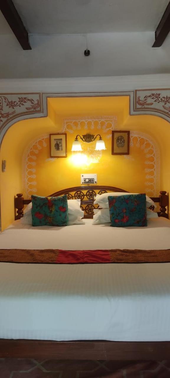 Deogarh Mahal Hotel Devgarh  Buitenkant foto