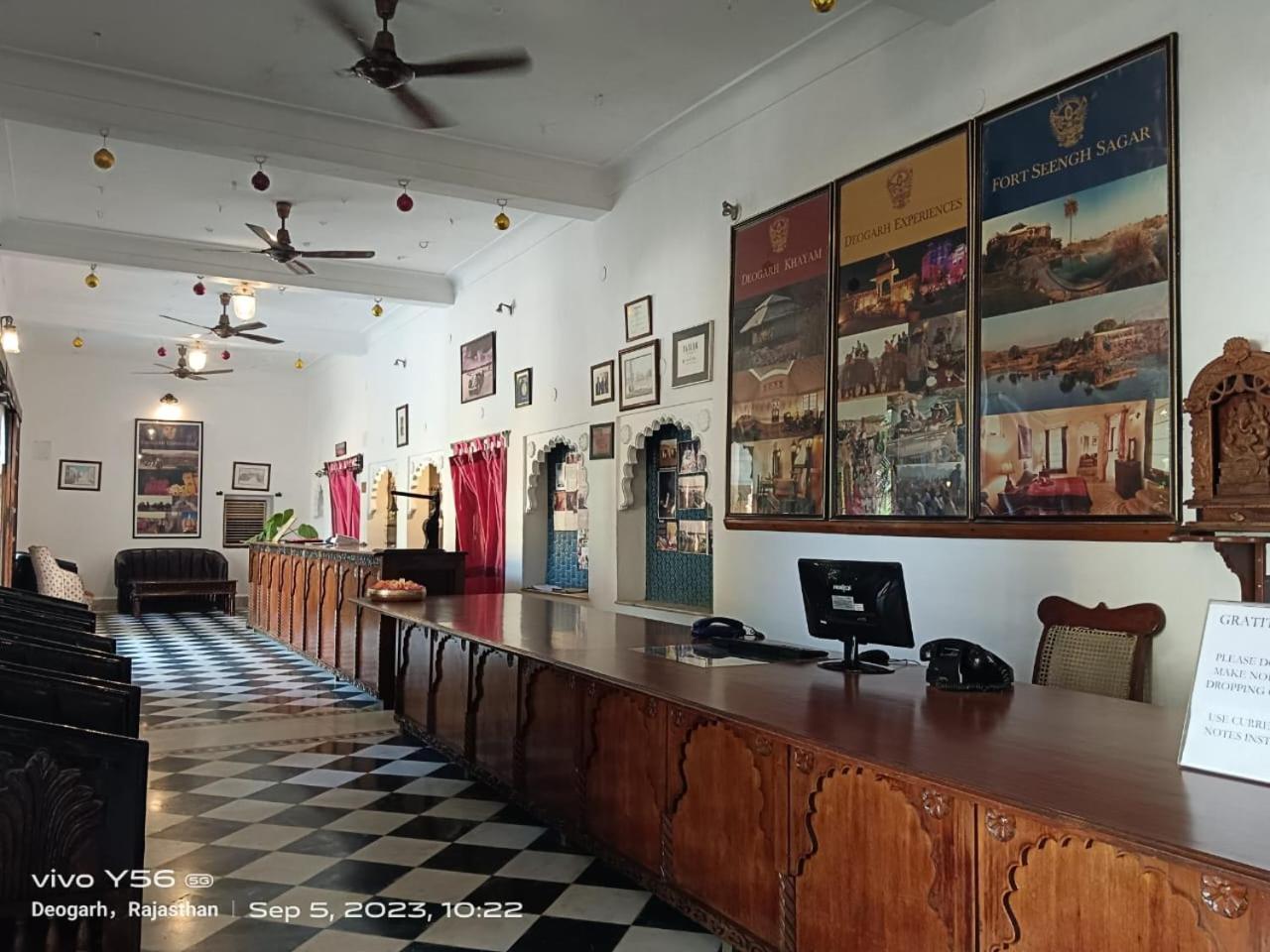 Deogarh Mahal Hotel Devgarh  Buitenkant foto