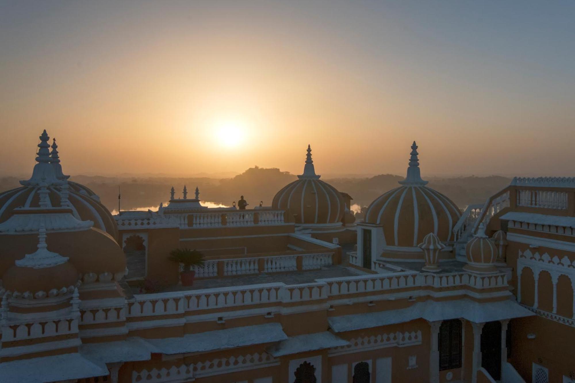 Deogarh Mahal Hotel Devgarh  Buitenkant foto