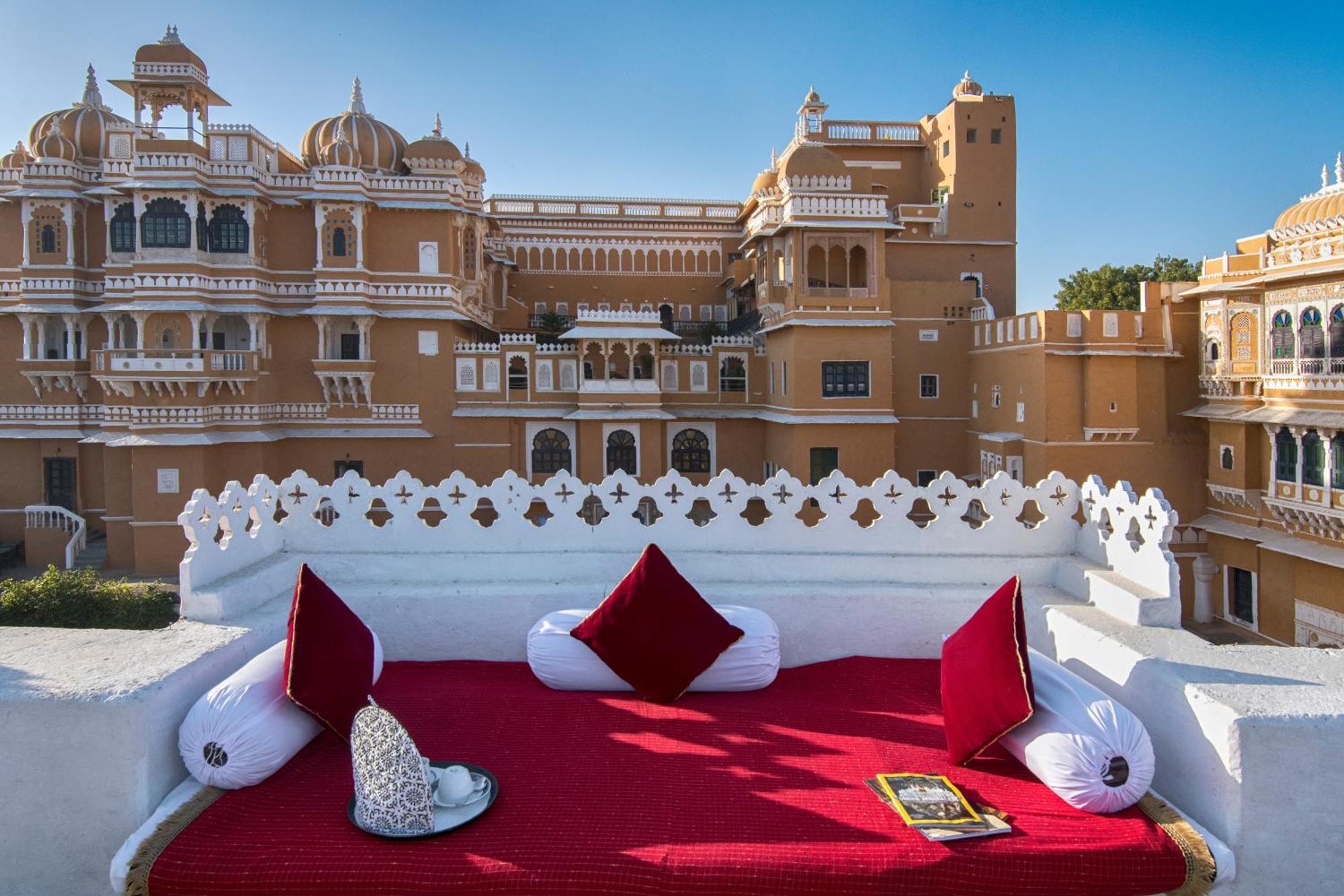 Deogarh Mahal Hotel Devgarh  Buitenkant foto