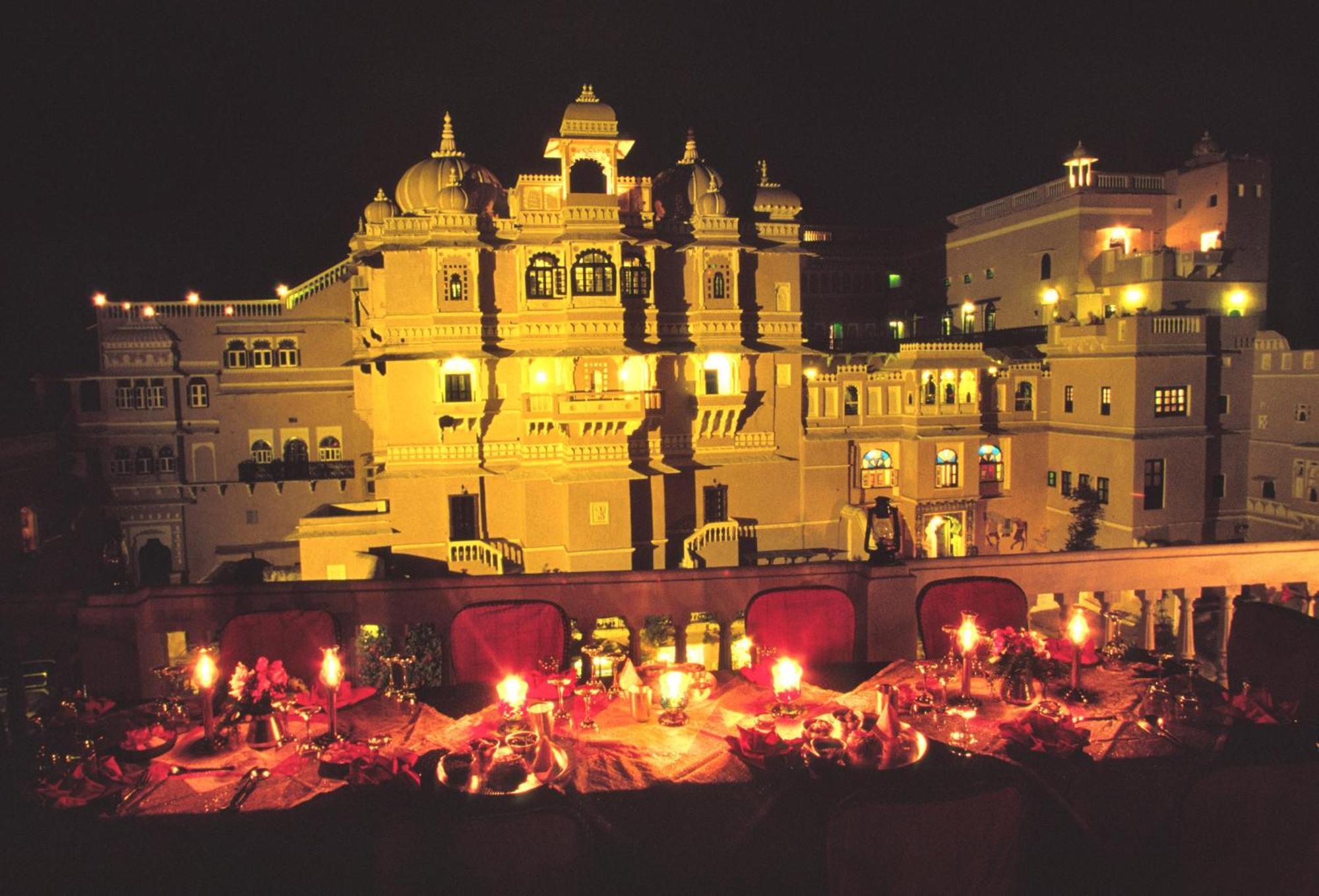 Deogarh Mahal Hotel Devgarh  Buitenkant foto