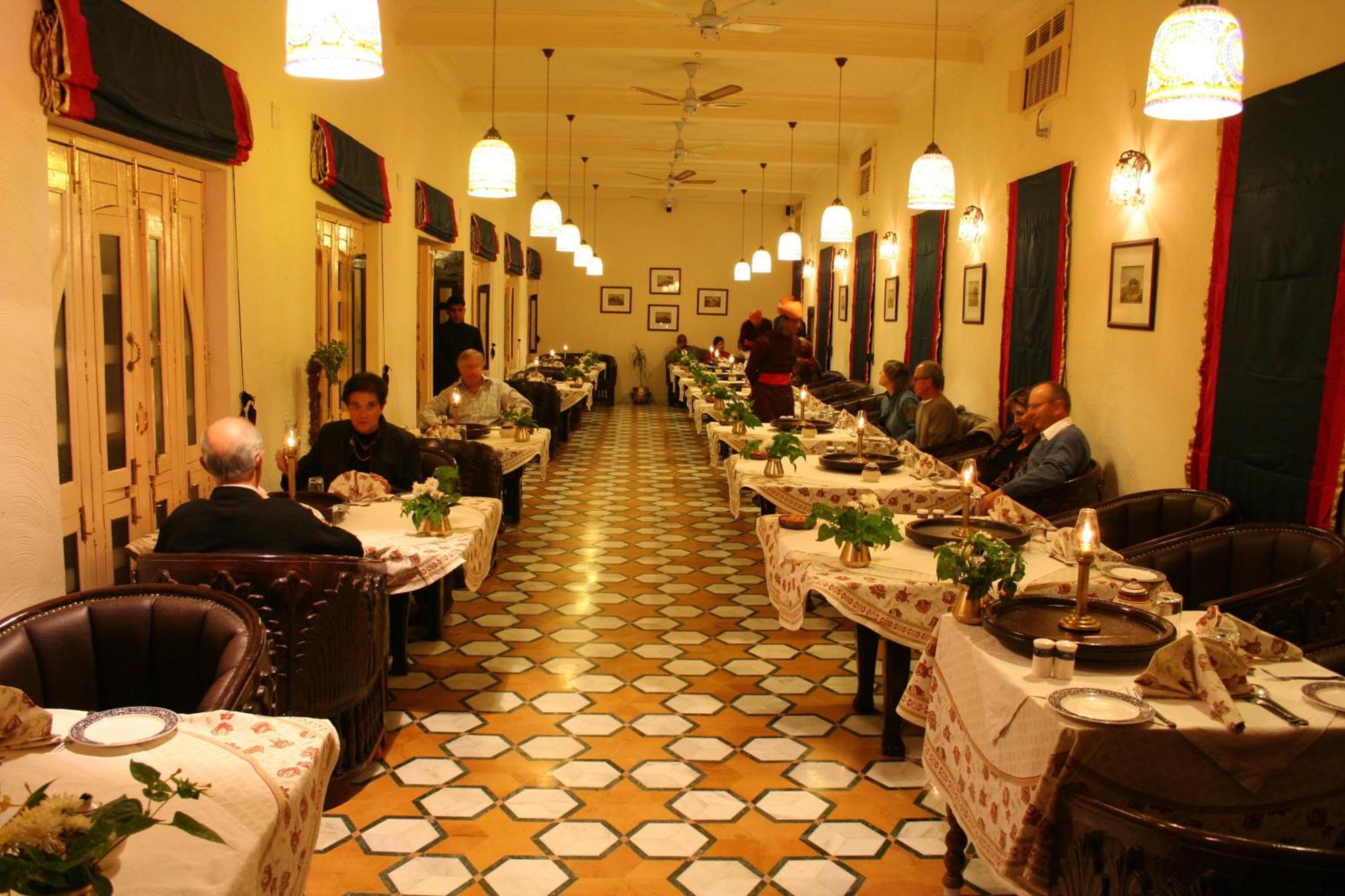 Deogarh Mahal Hotel Devgarh  Buitenkant foto